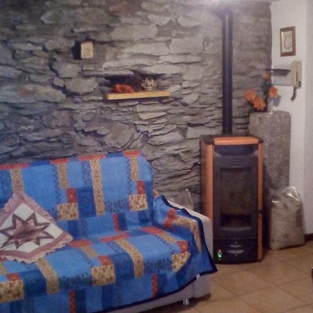 Caldo Relax Apartment Campodolcino Ngoại thất bức ảnh